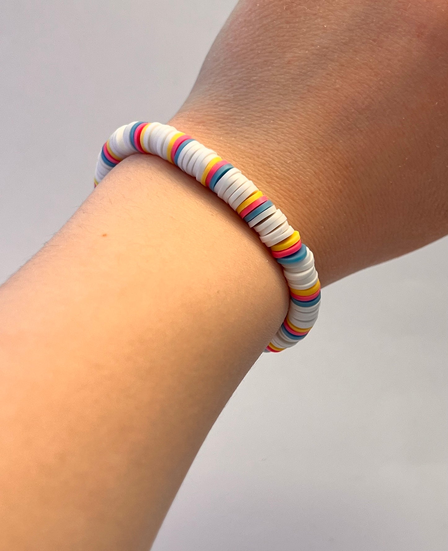 Fest armbånd🪩🩷💛