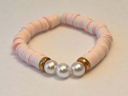 Hvitt og rosa armbånd🩷